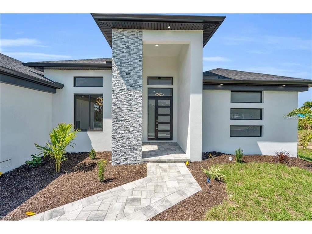 9402 Arrid Circle Port Charlotte FL 33981 - MODESTO WATERWAY A4691932 image2