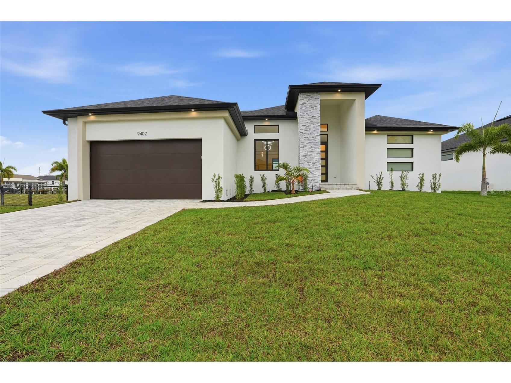 9402 Arrid Circle Port Charlotte FL 33981 - MODESTO WATERWAY O6370942 image1