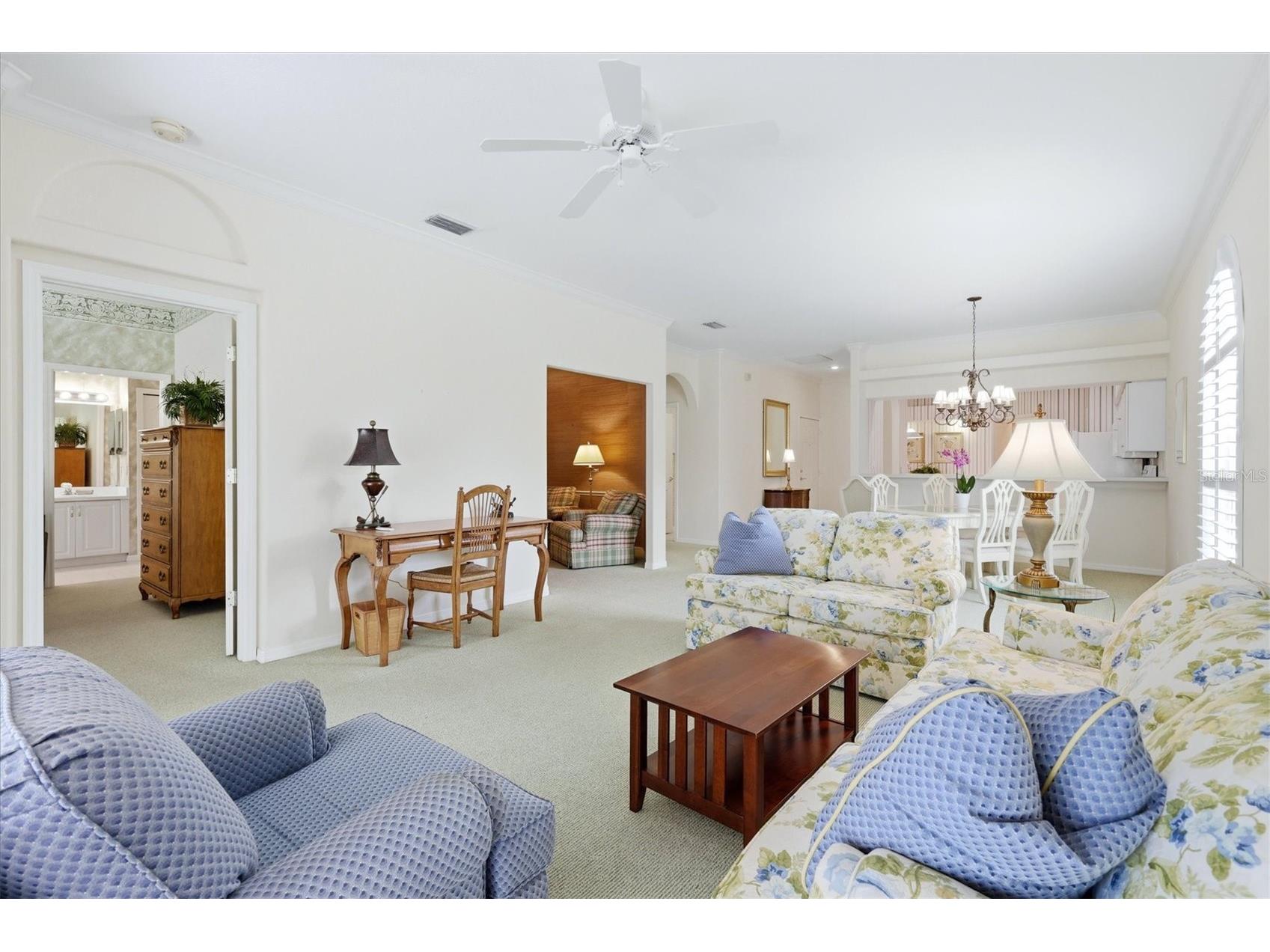 9402 Forest Hills Circle Sarasota FL 34238 A4697494 image14