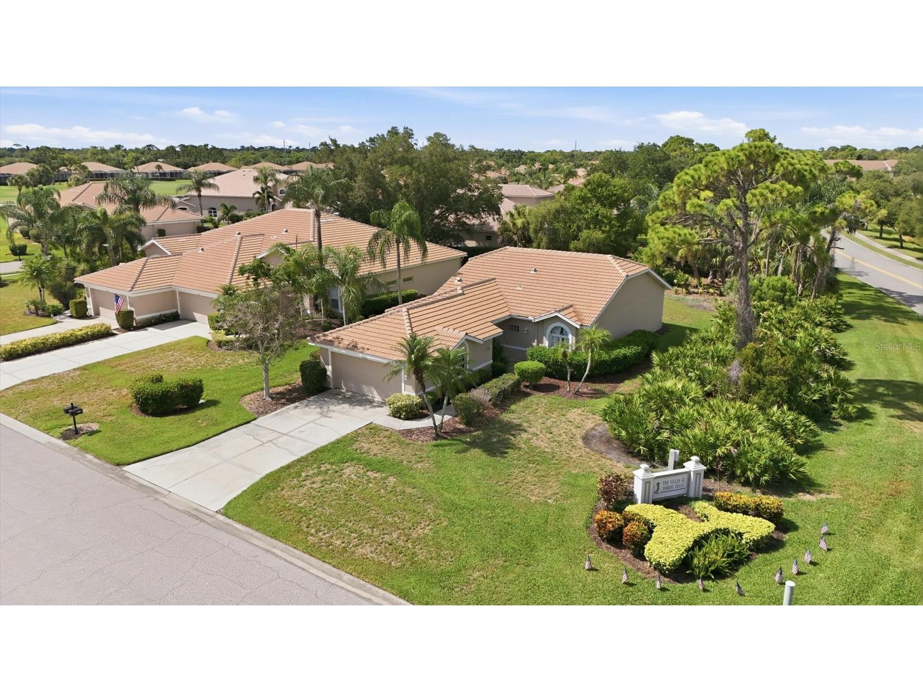 9402 Forest Hills Circle Sarasota FL 34238 A4697494 image4