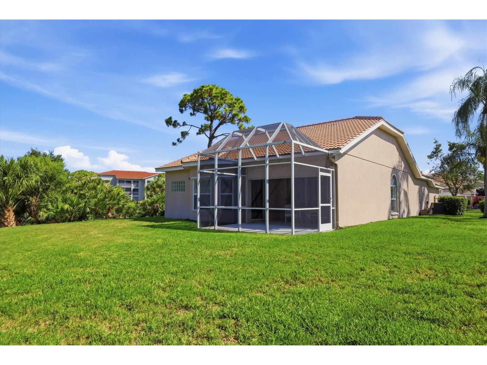 9402 Forest Hills Circle Sarasota FL 34238 A4697494 image42