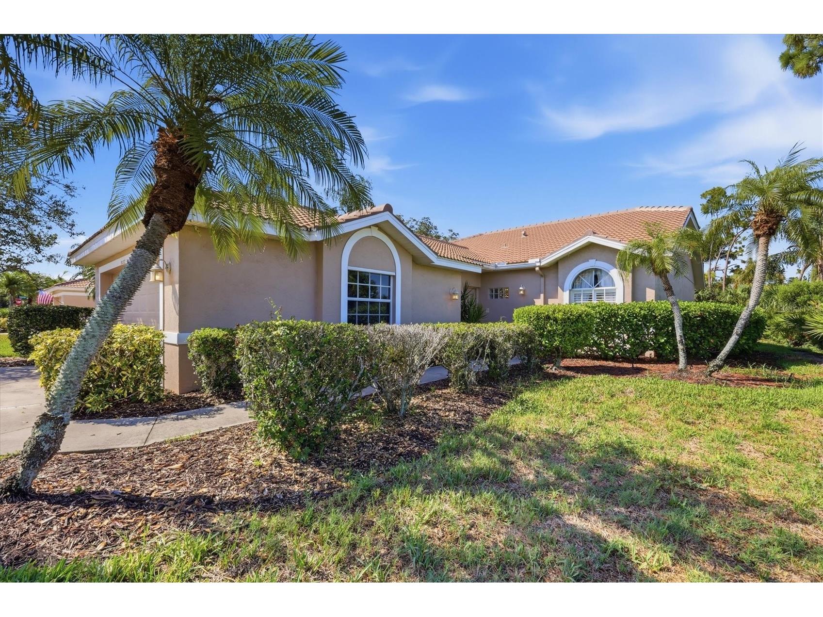 9402 Forest Hills Circle Sarasota FL 34238 A4697494 image5