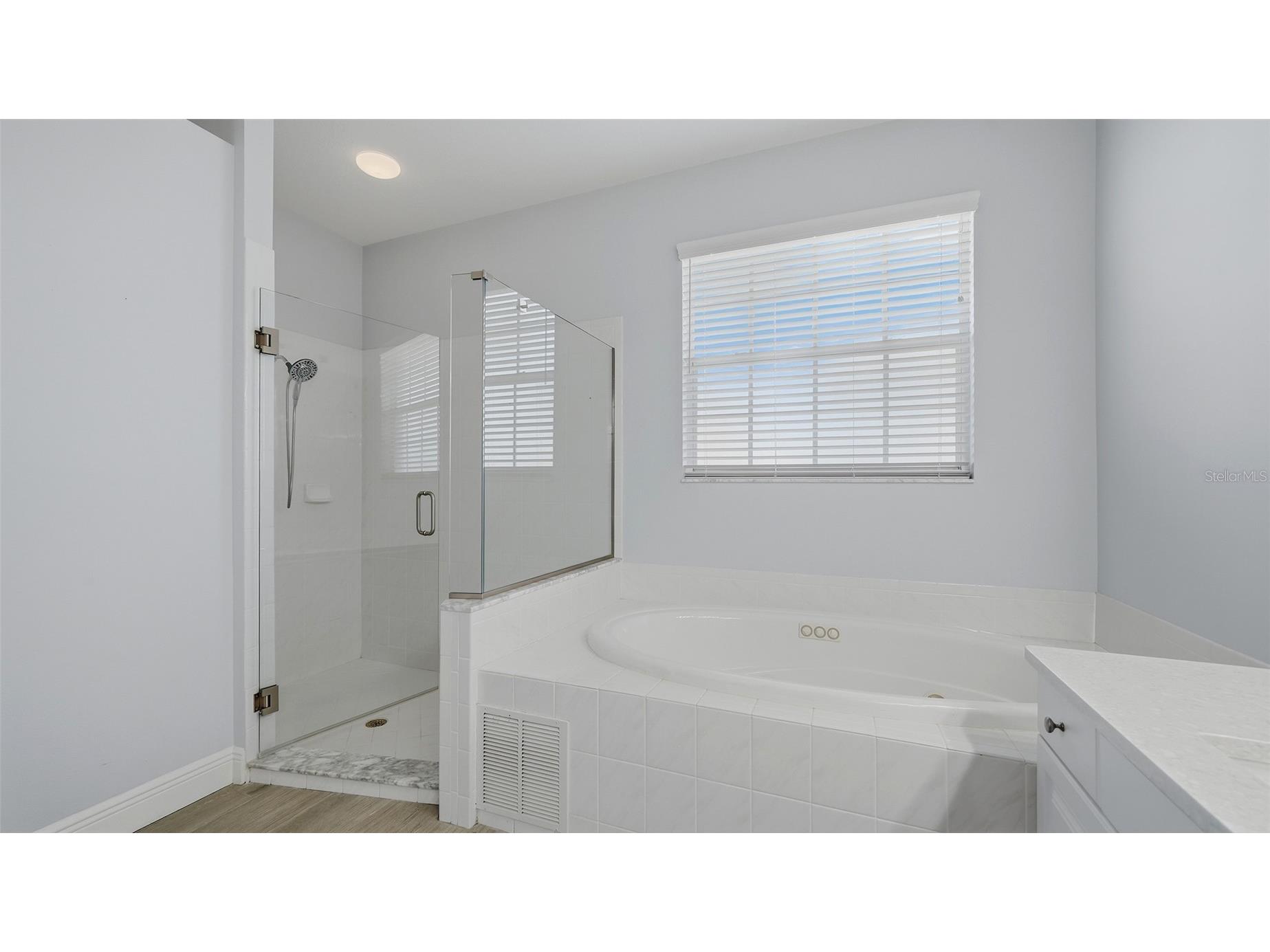 9402 Glen Abbey Lane Sarasota FL 34238 A4678913 image42