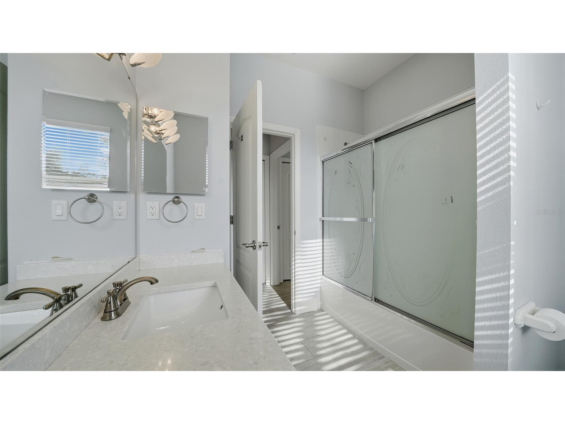 9402 Glen Abbey Lane Sarasota FL 34238 A4678913 image44