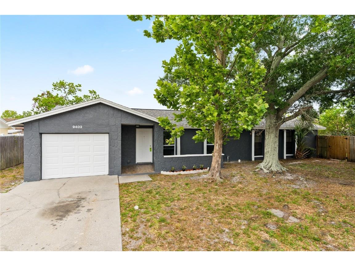 9402 Hillport Court Tampa FL 33615 U8242637 image1