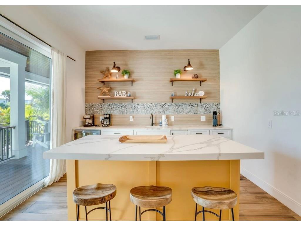 9403 Gulf Dr Anna Maria FL 34216 A4633389 image10