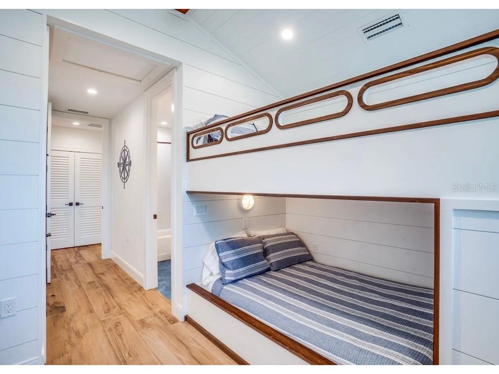 9403 Gulf Dr Anna Maria FL 34216 A4633389 image16