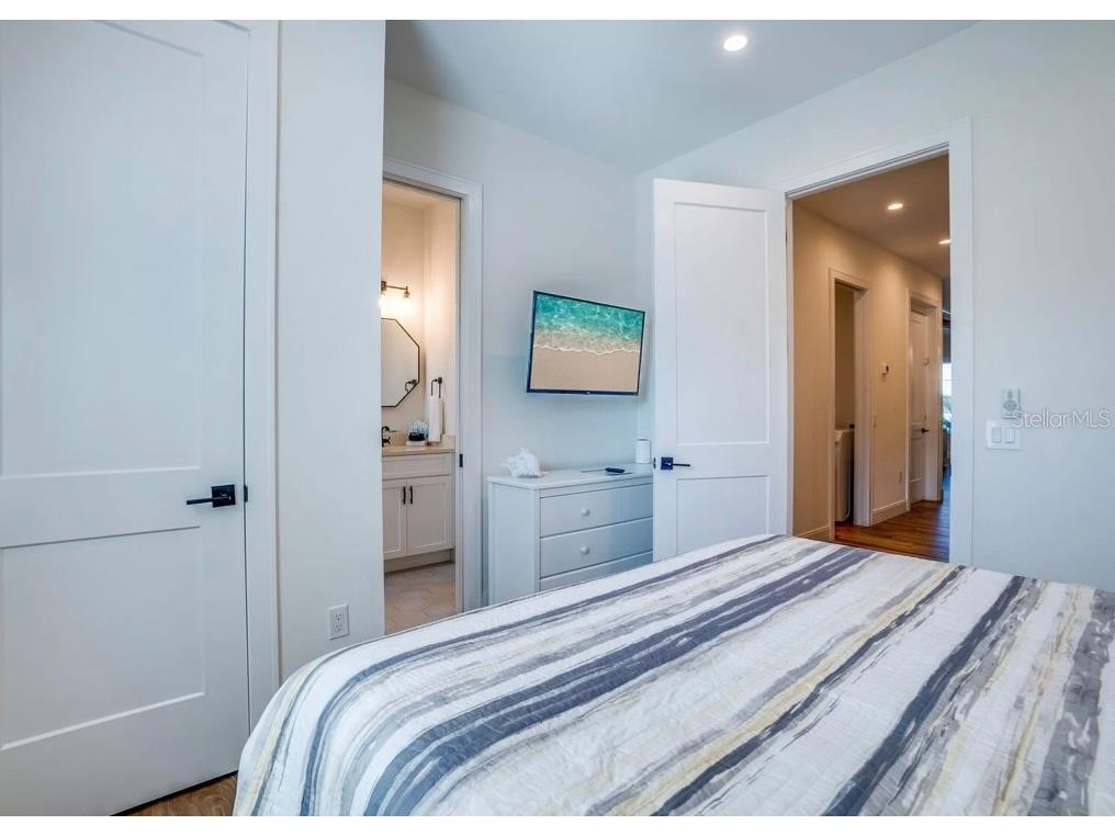 9403 Gulf Dr Anna Maria FL 34216 A4633389 image28