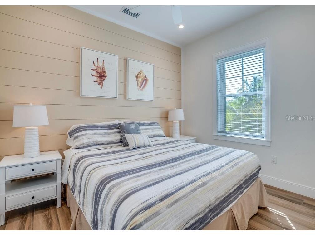 9403 Gulf Dr Anna Maria FL 34216 A4633389 image37