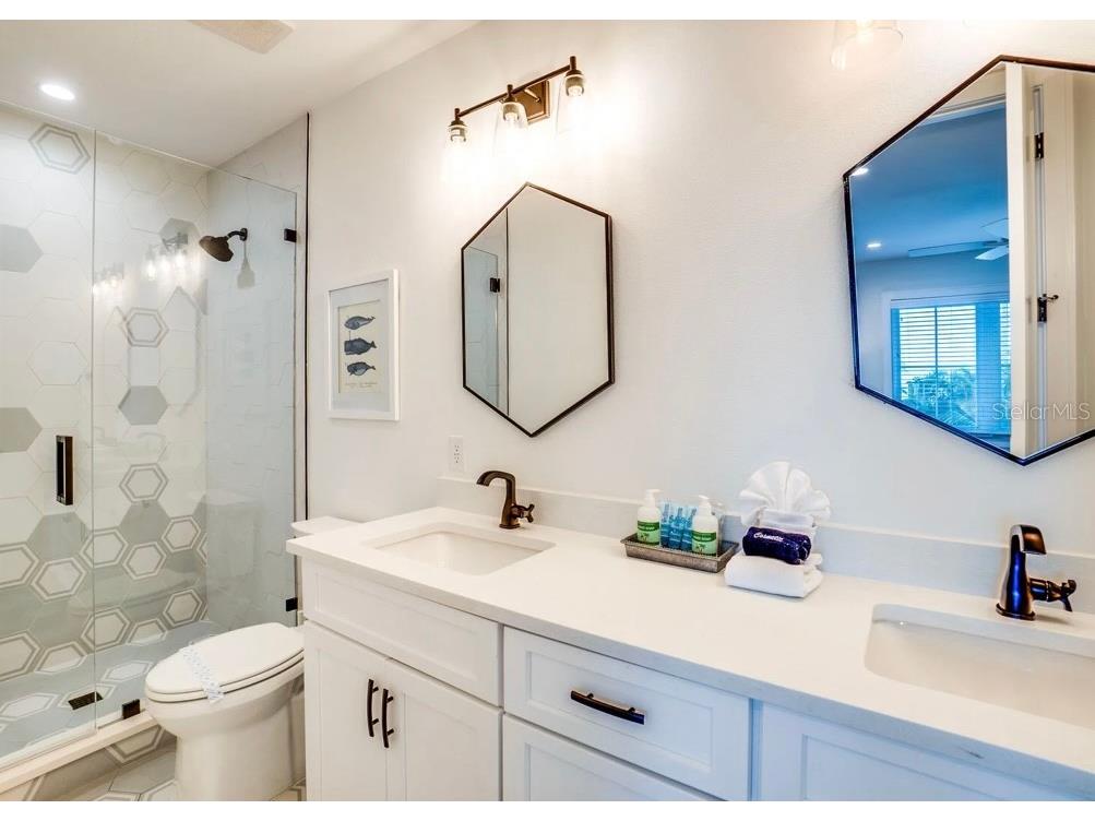 9403 Gulf Dr Anna Maria FL 34216 A4633389 image41