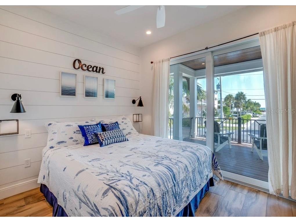 9403 Gulf Dr Anna Maria FL 34216 A4633389 image42