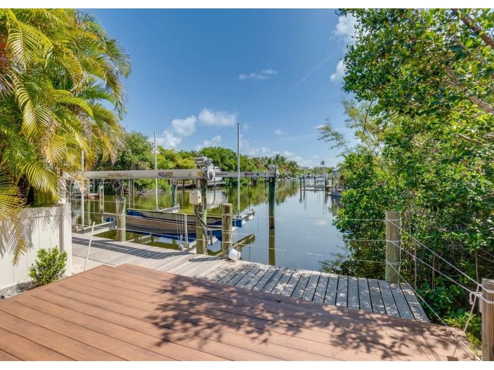 9403 Gulf Dr Anna Maria FL 34216 A4633389 image52