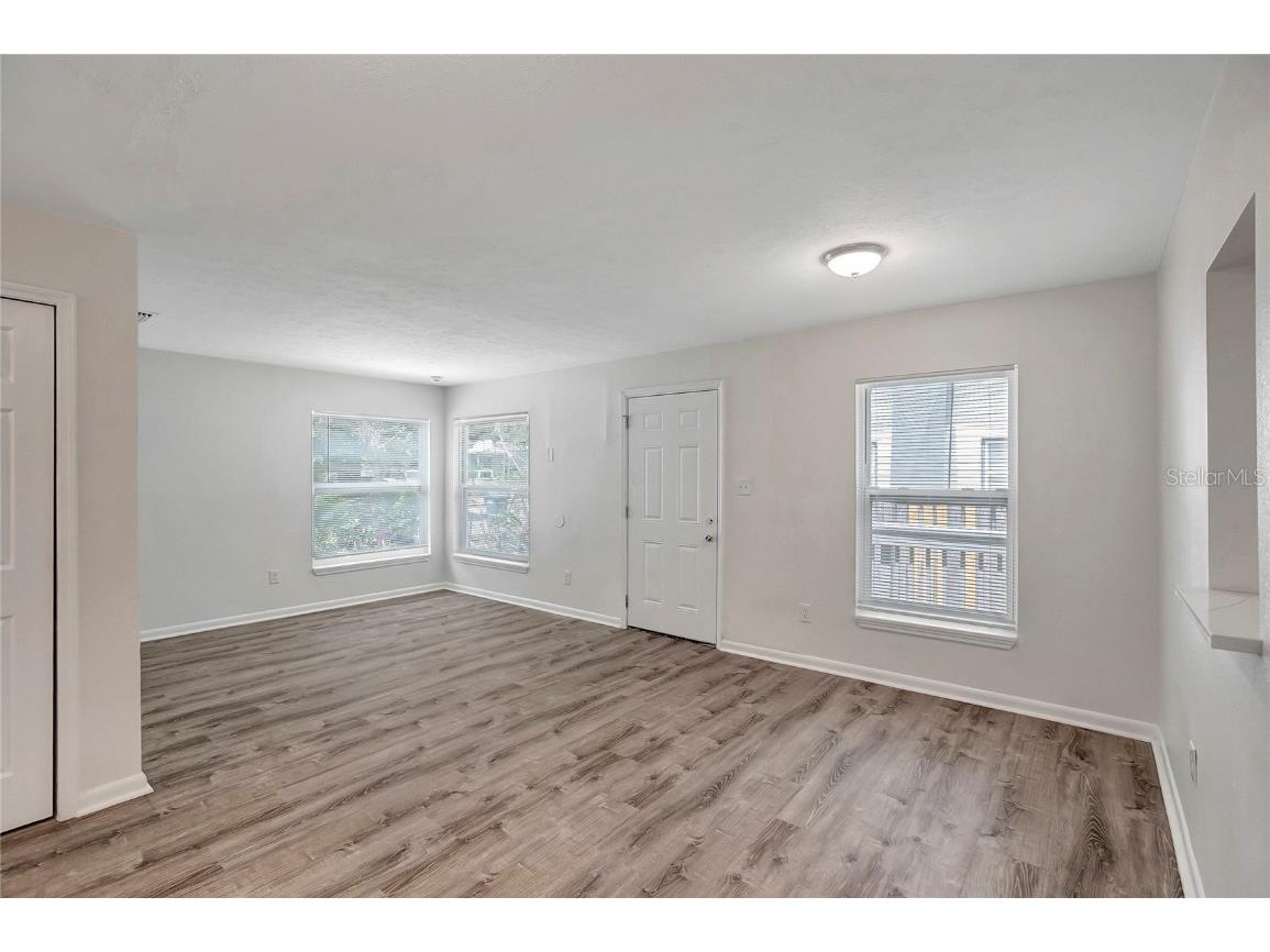 9403 N 13th Street Tampa FL 33612 TB8378502 image1