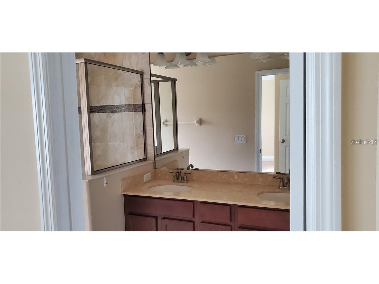 9403 Tawnyberry Street Orlando FL 32832 O6324199 image12