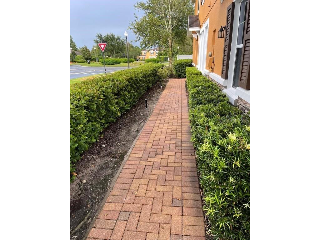 9403 Tawnyberry Street Orlando FL 32832 O6324199 image4