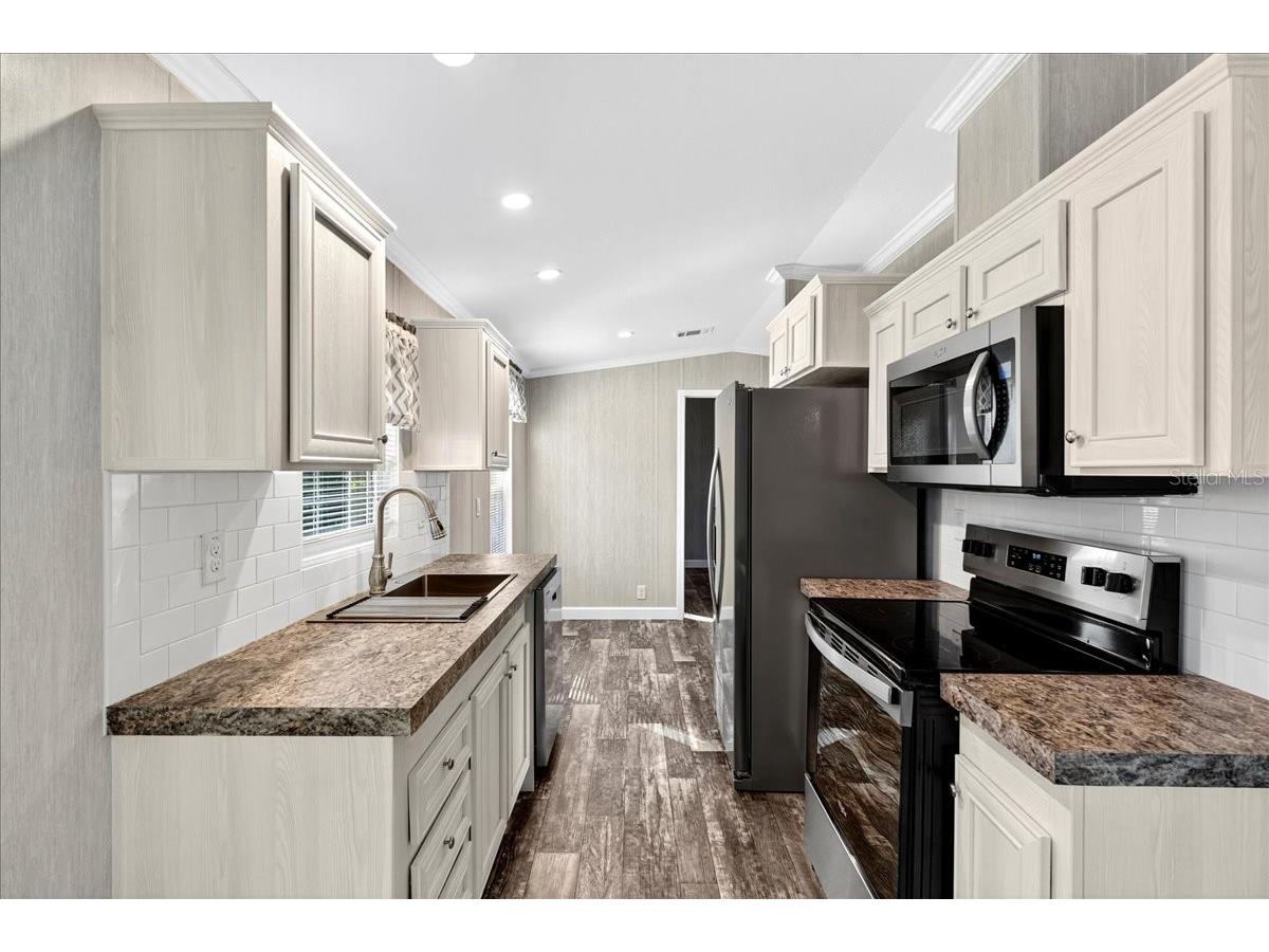 9404 Loras Street New Port Richey FL 34654 P4938470 image3