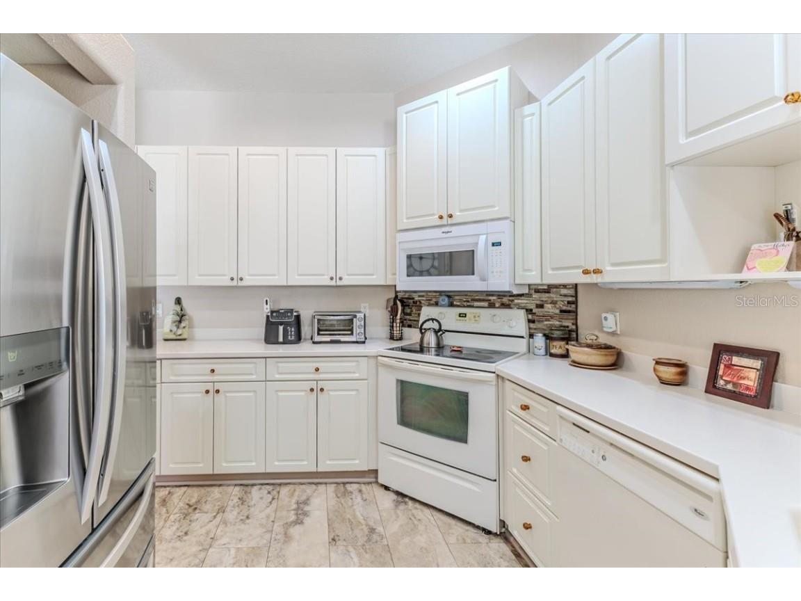 9406 Burnam Drive Weeki Wachee FL 34613 W7880668 image16