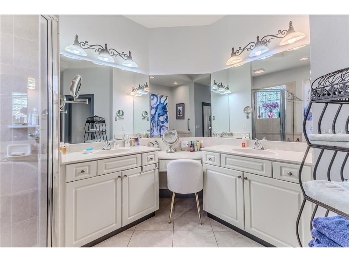 9406 Burnam Drive Weeki Wachee FL 34613 W7880668 image27