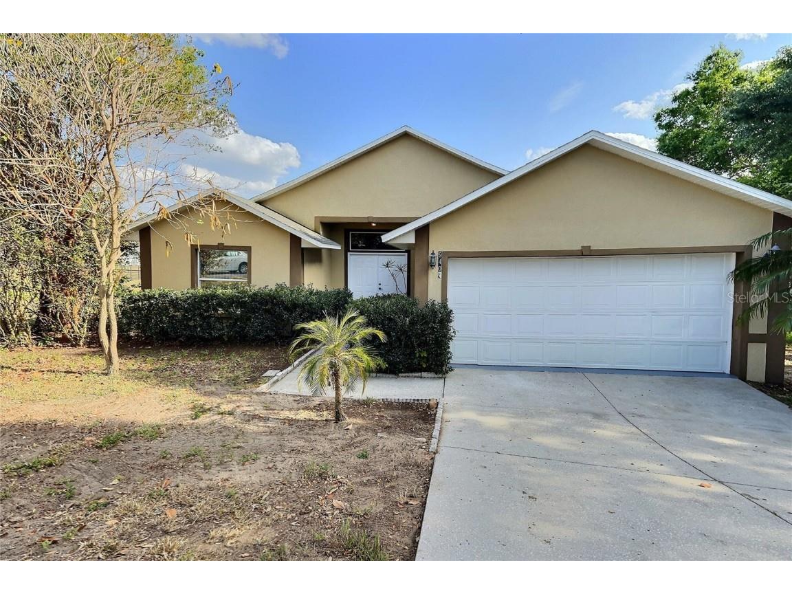 9406 Lighthouse Court Clermont FL 34711 - LAKE LOUISA O6132616 image1