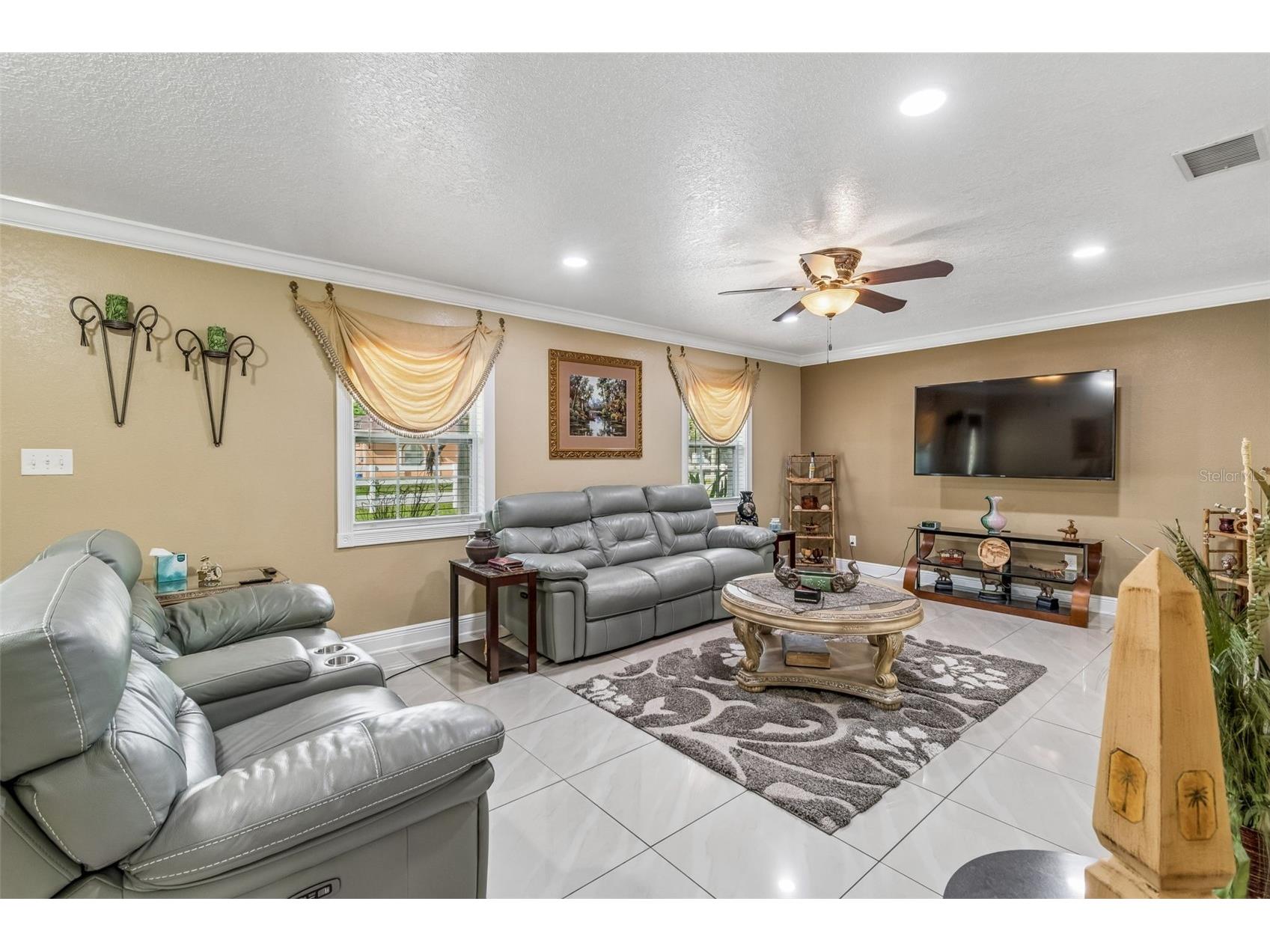 9406 W Flora Street Tampa FL 33615 TB8494641 image10