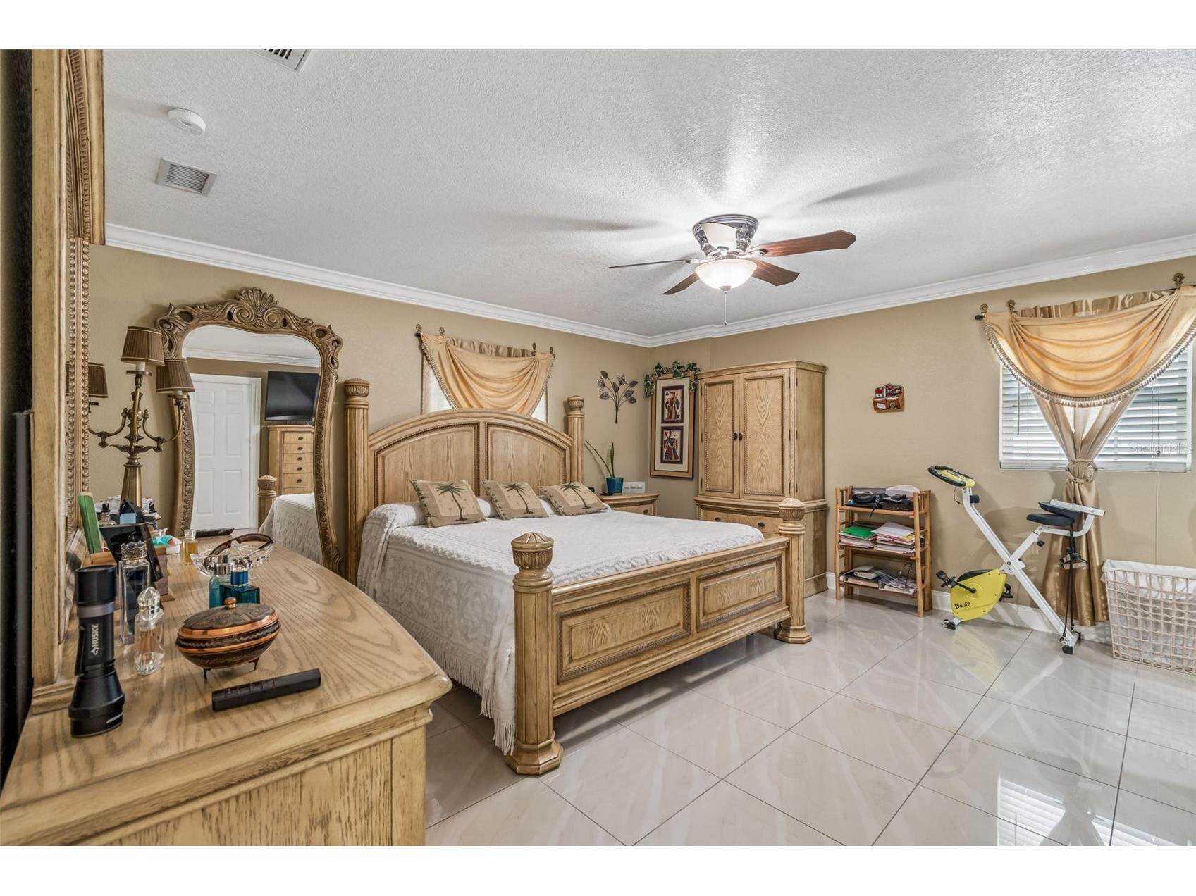 9406 W Flora Street Tampa FL 33615 TB8494641 image27