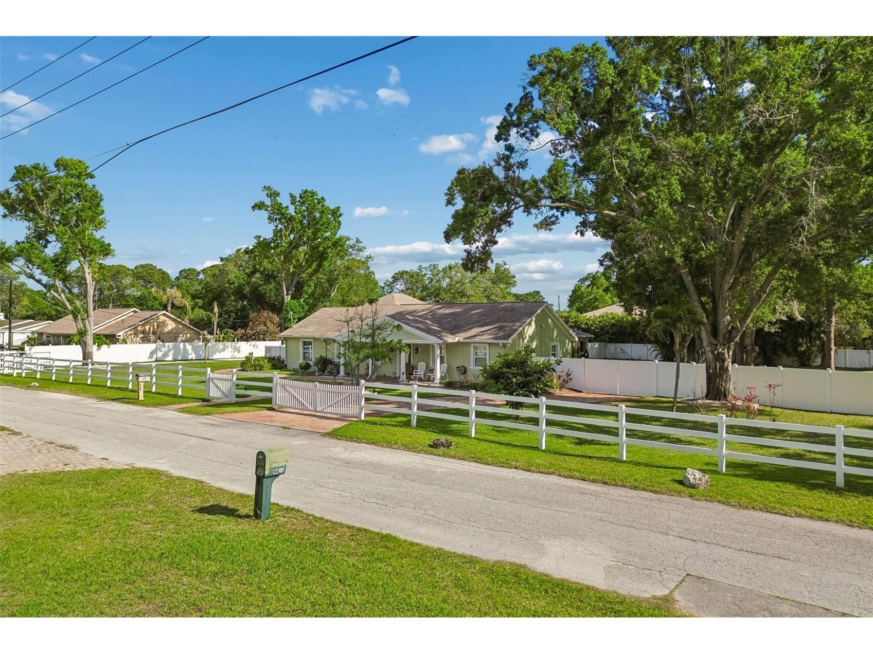 9406 W Flora Street Tampa FL 33615 TB8494641 image35