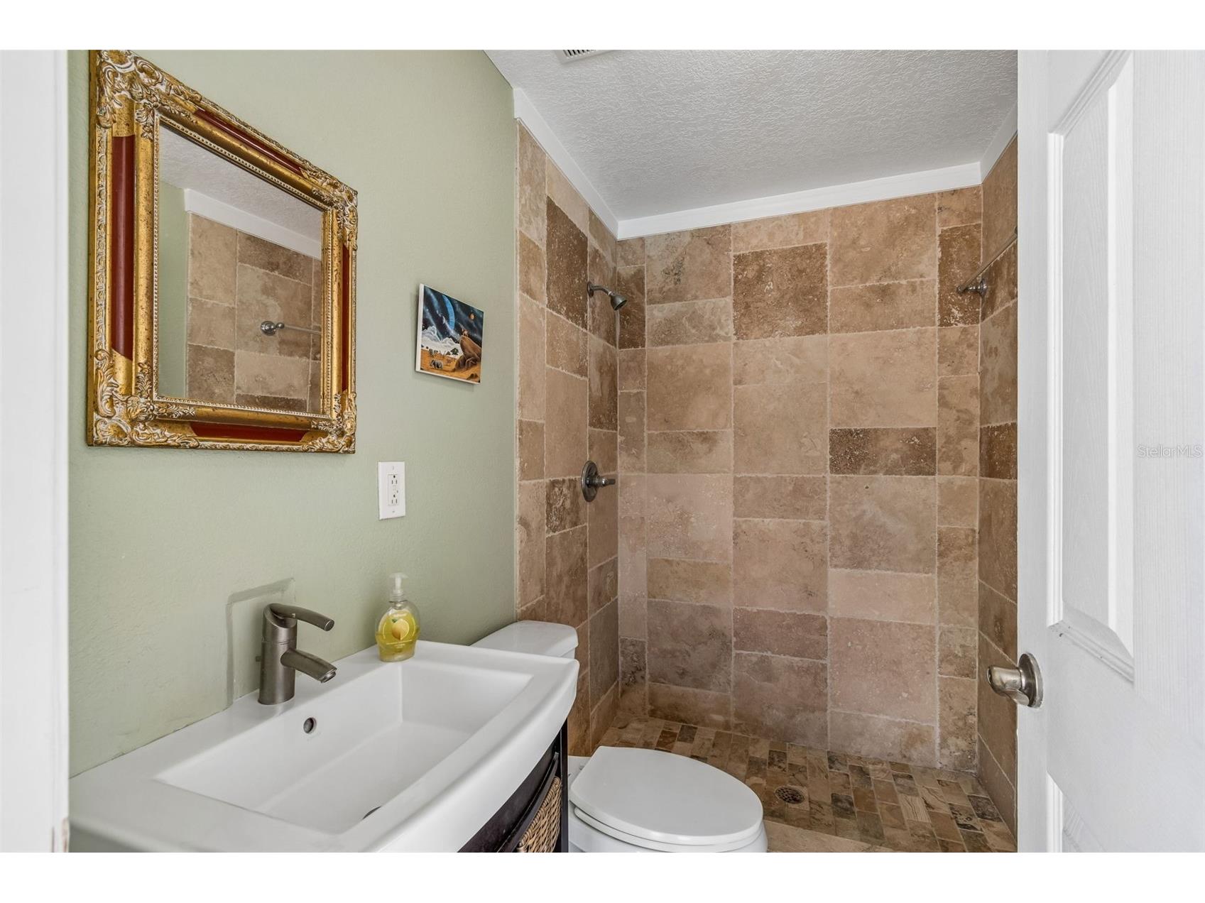 9406 W Flora Street Tampa FL 33615 TB8494641 image40