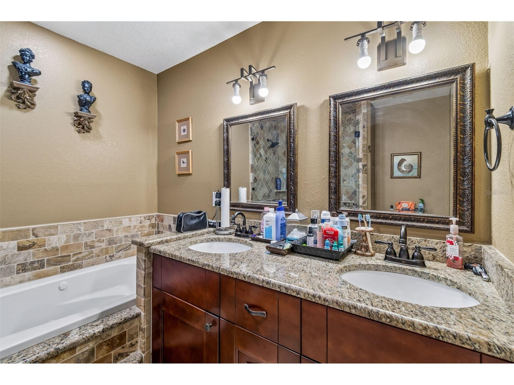 9406 W Flora Street Tampa FL 33615 TB8494641 image44