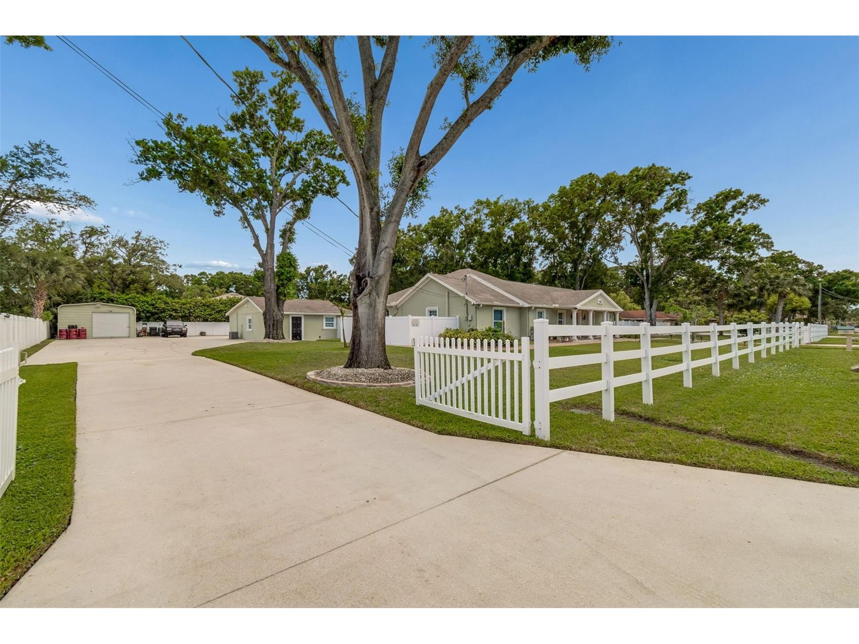 9406 W Flora Street Tampa FL 33615 TB8494641 image5