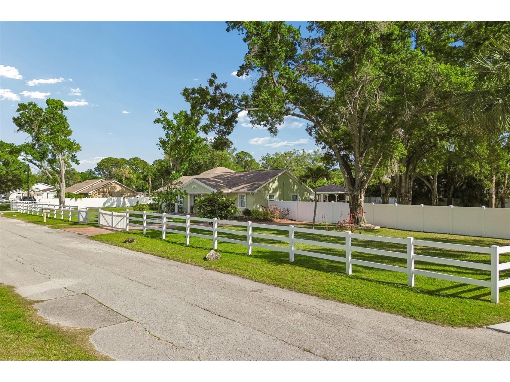 9406 W Flora Street Tampa FL 33615 TB8494641 image56