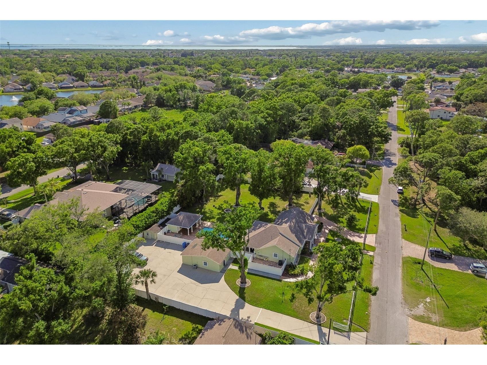 9406 W Flora Street Tampa FL 33615 TB8494641 image86