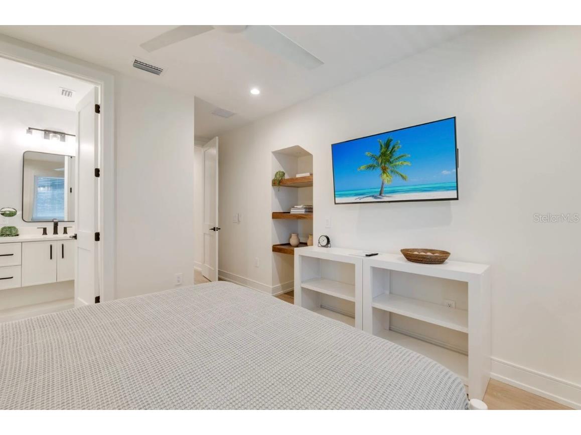 9407 Gulf Dr Anna Maria FL 34216 A4633399 image22