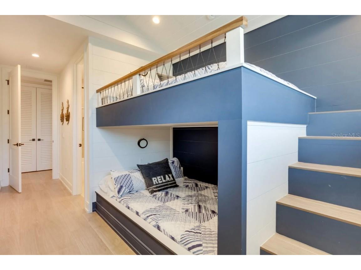 9407 Gulf Dr Anna Maria FL 34216 A4633399 image42