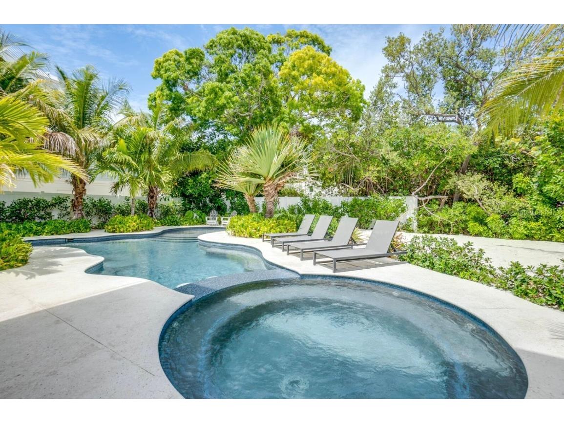 9407 Gulf Dr Anna Maria FL 34216 A4633399 image61