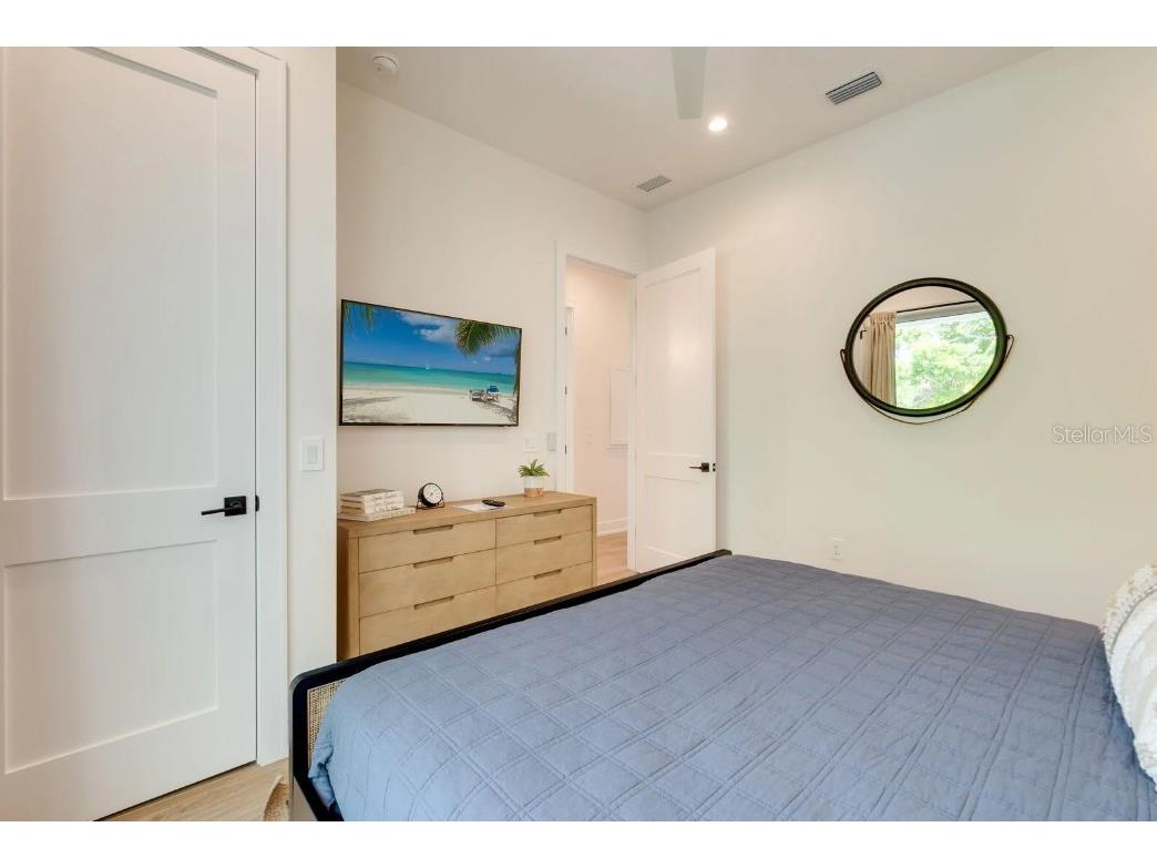 9407 Gulf Dr Anna Maria FL 34216 A4691620 image17