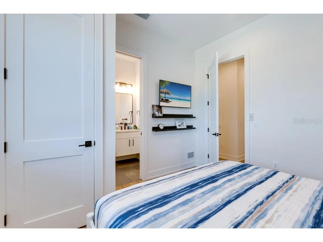 9407 Gulf Dr Anna Maria FL 34216 A4691620 image21