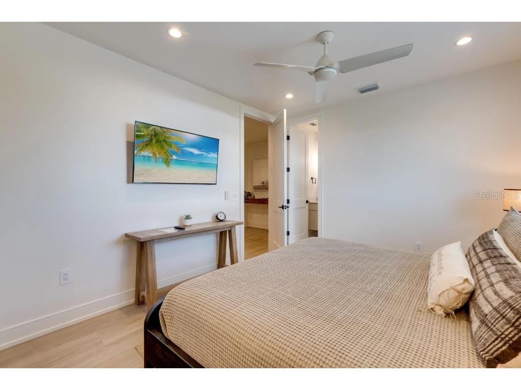 9407 Gulf Dr Anna Maria FL 34216 A4691620 image28