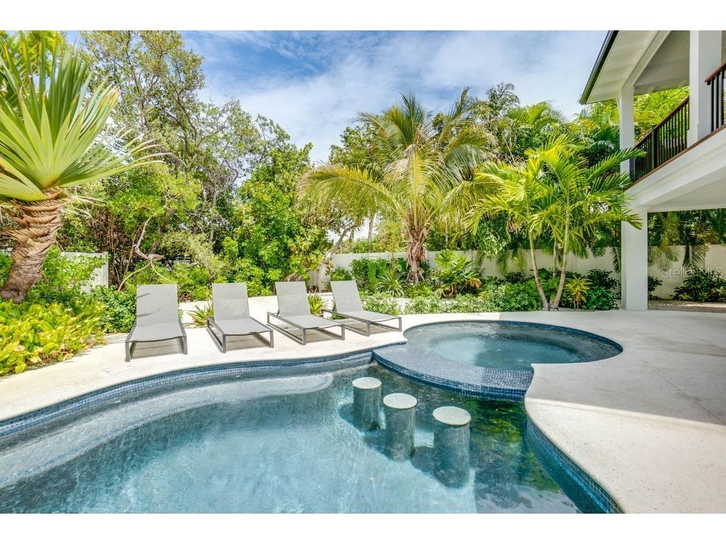 9407 Gulf Dr Anna Maria FL 34216 A4691620 image56
