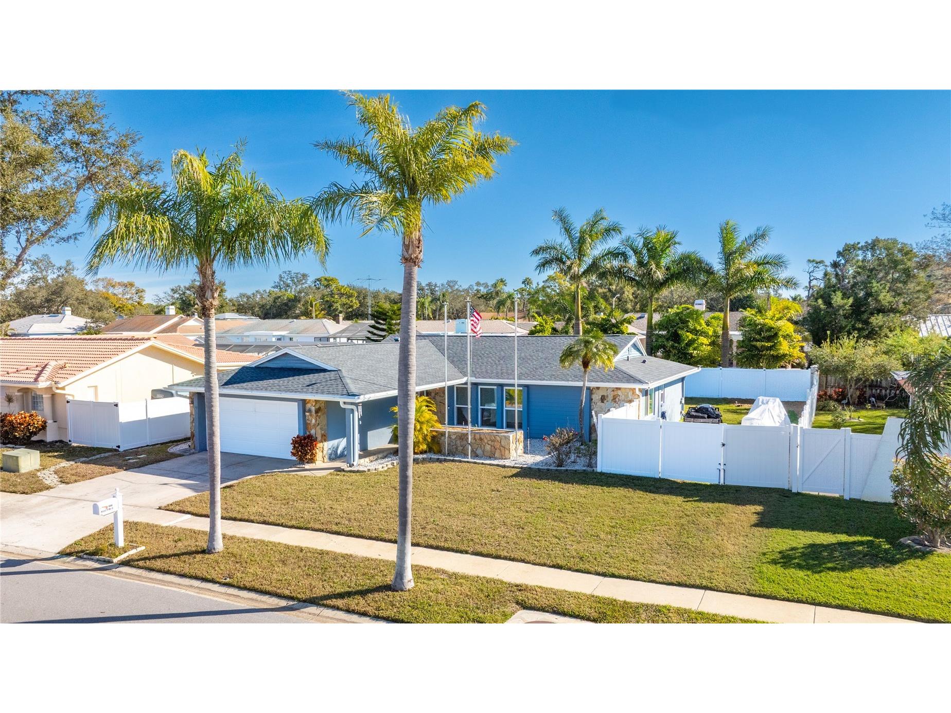 9407 Laura Anne Drive Seminole FL 33776 TB8468194 image1