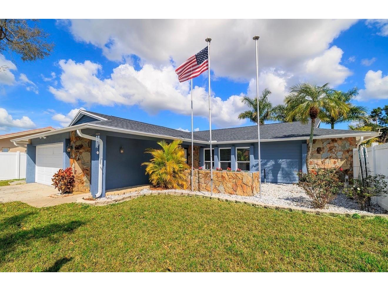 9407 Laura Anne Drive Seminole FL 33776 TB8468194 image2