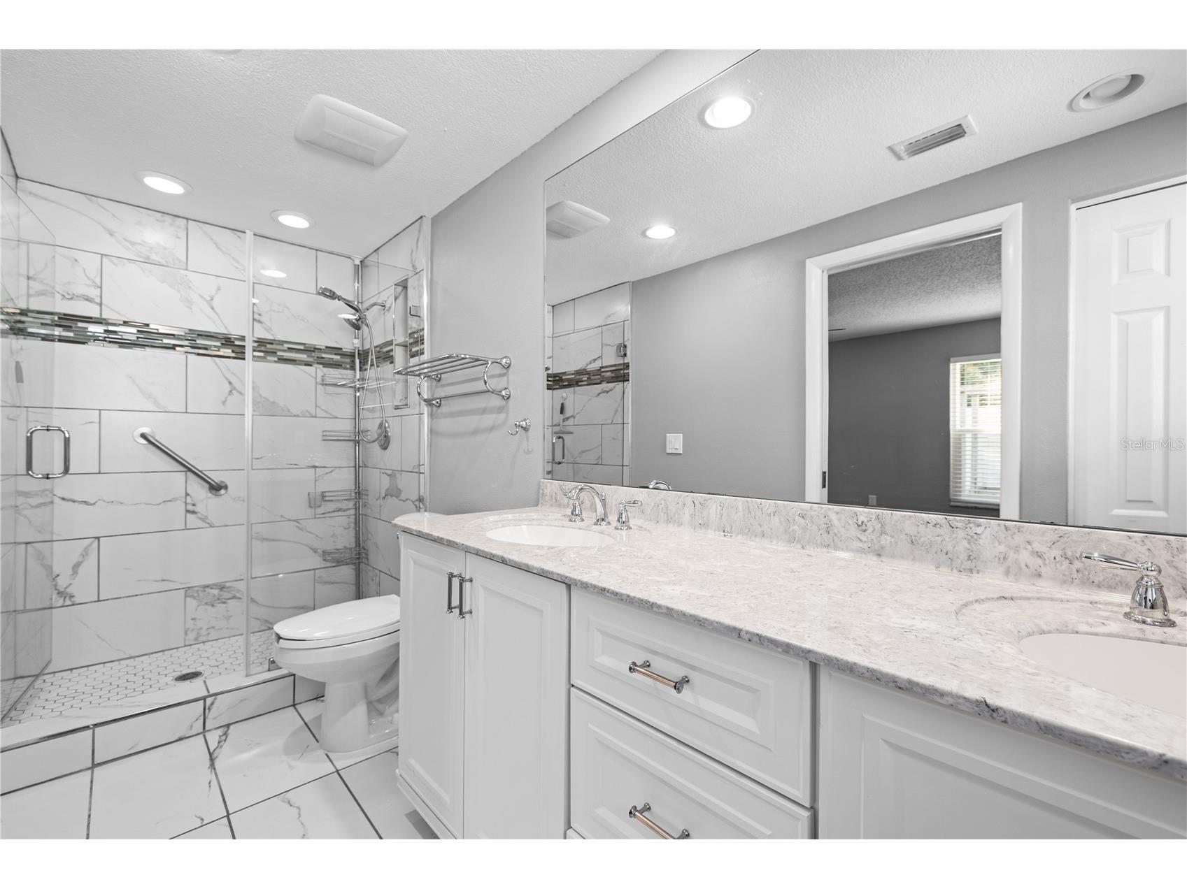 9407 Laura Anne Drive Seminole FL 33776 TB8468194 image22