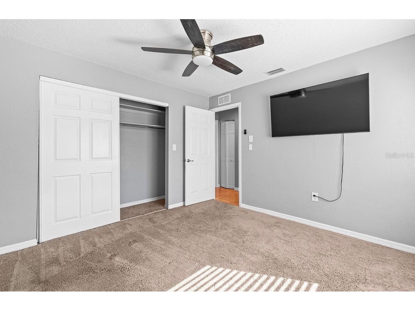 9407 Laura Anne Drive Seminole FL 33776 TB8468194 image40