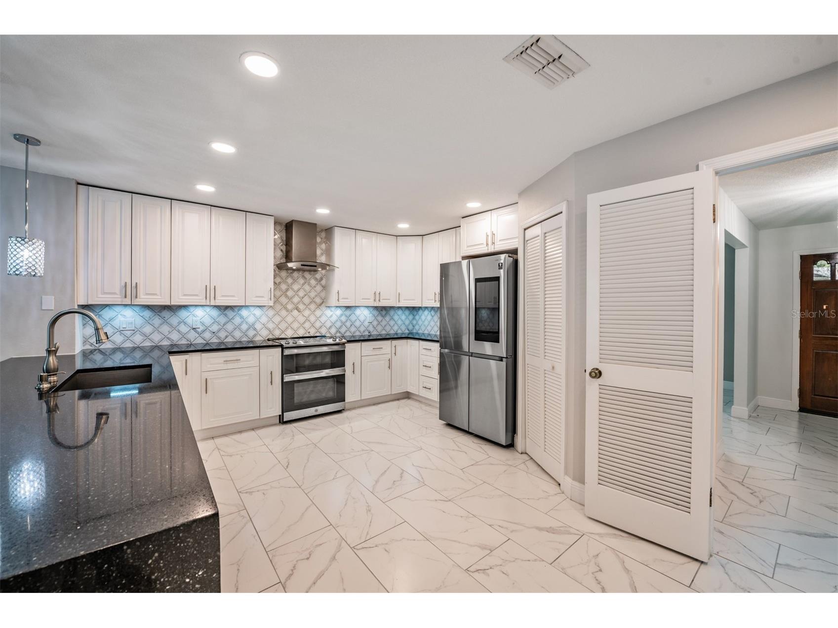 9407 Pebble Glen Avenue Tampa FL 33647 TB8496164 image6