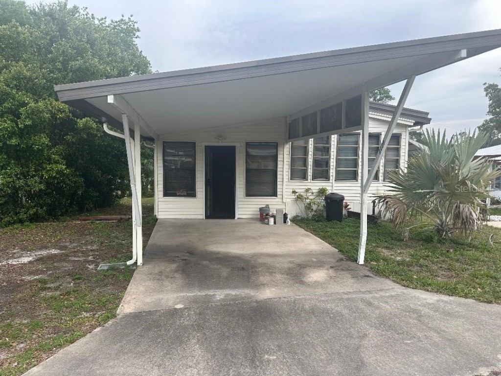 9408 Cougar Drive Weeki Wachee FL 34613 W7863524 image1