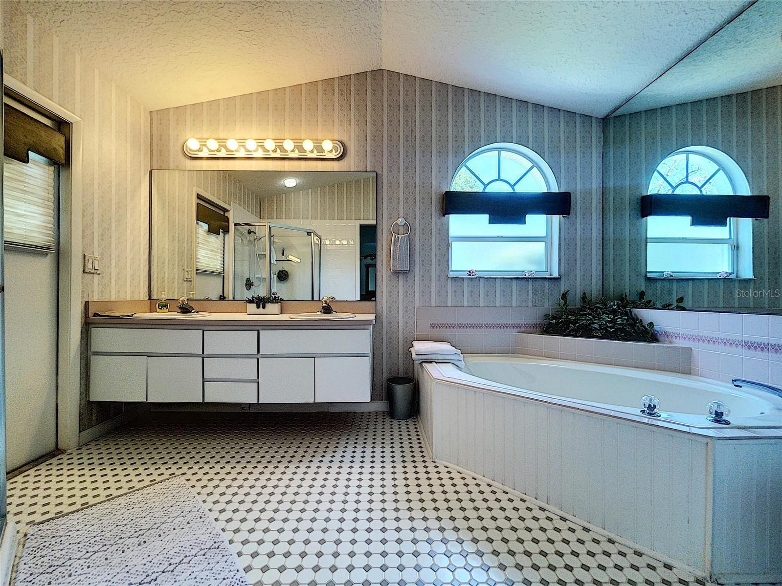 9408 New Orleans Drive Weeki Wachee FL 34613 TB8491195 image32