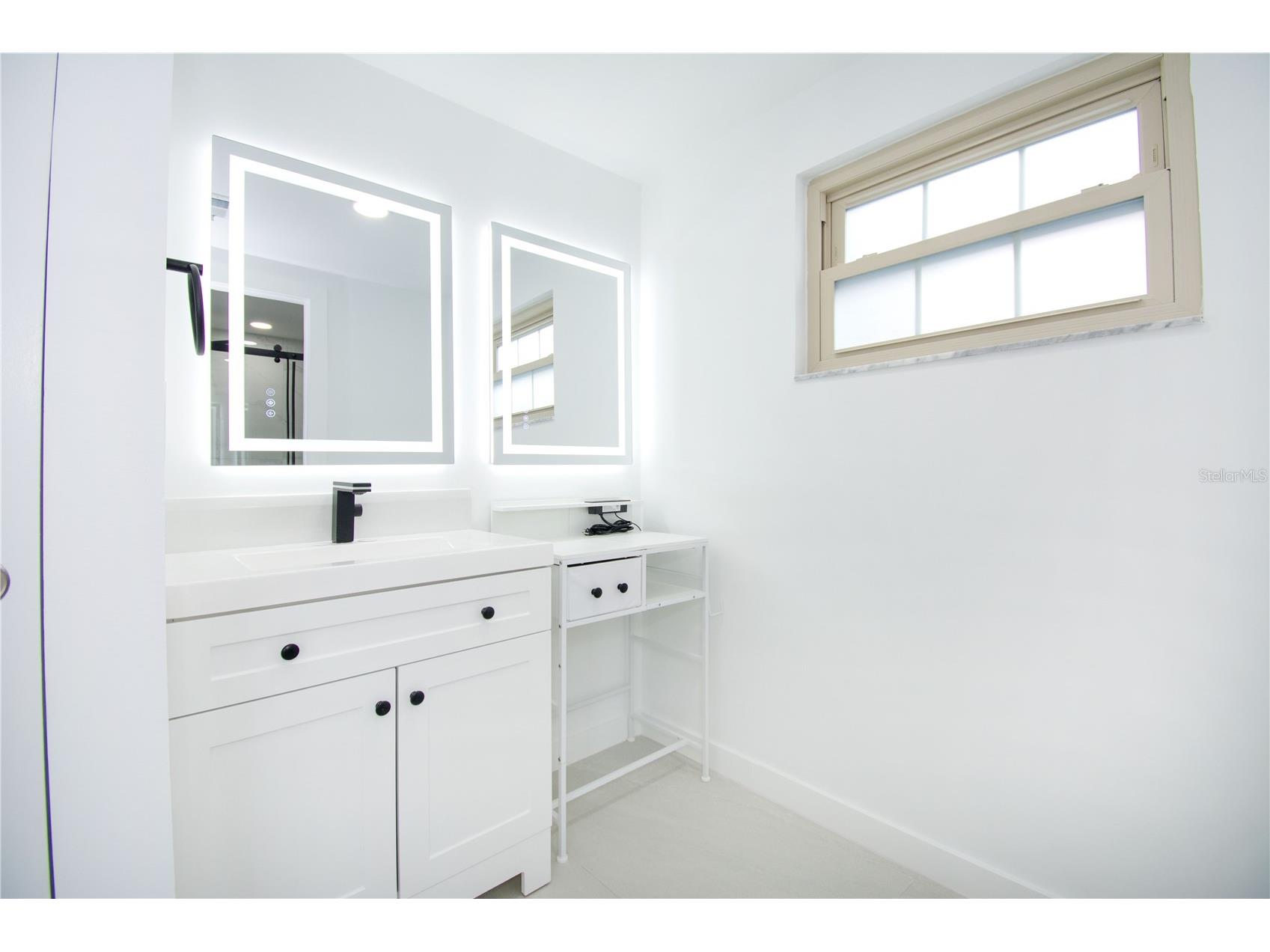 9409 Lonsdale Court Tampa FL 33615 TB8502569 image12