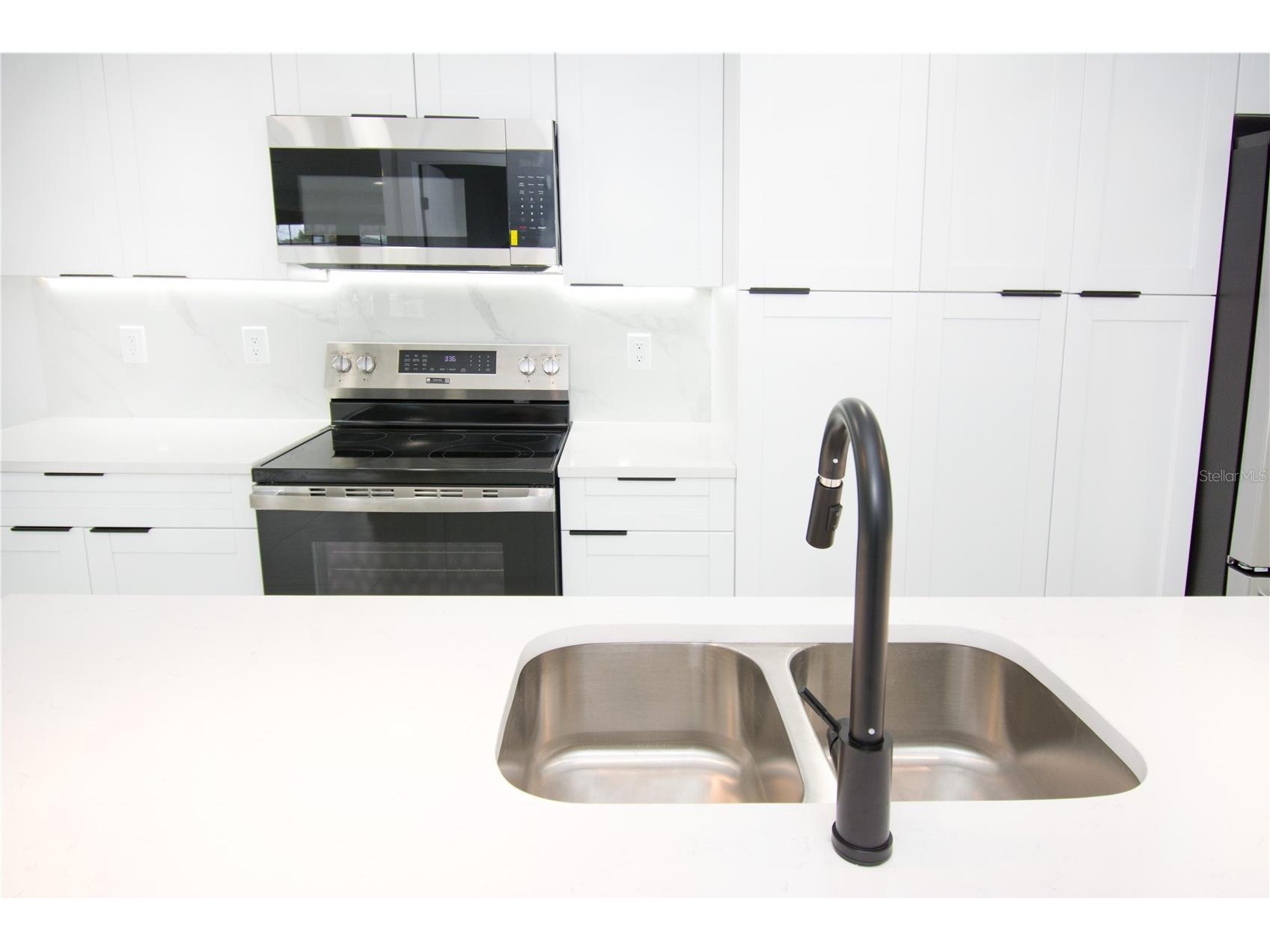 9409 Lonsdale Court Tampa FL 33615 TB8502569 image5
