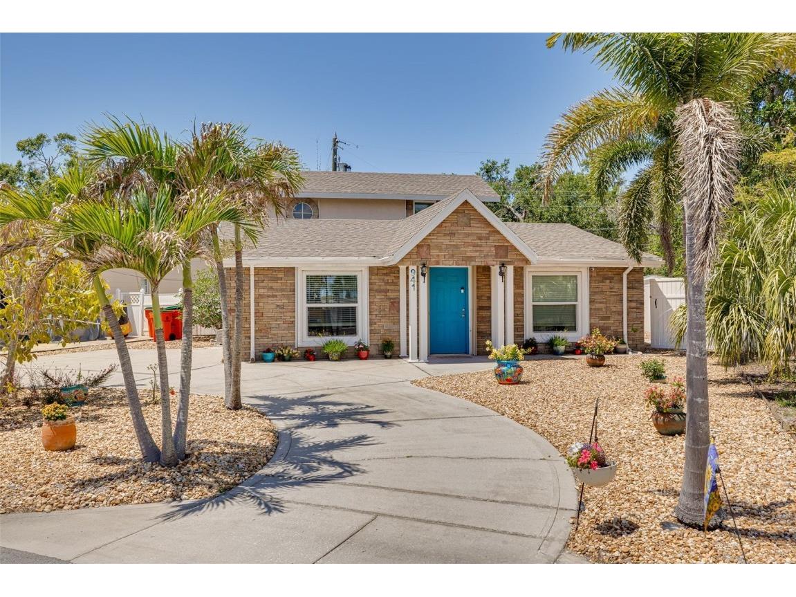 941 65th Street S Saint Petersburg FL 33707 TB8440997 image1
