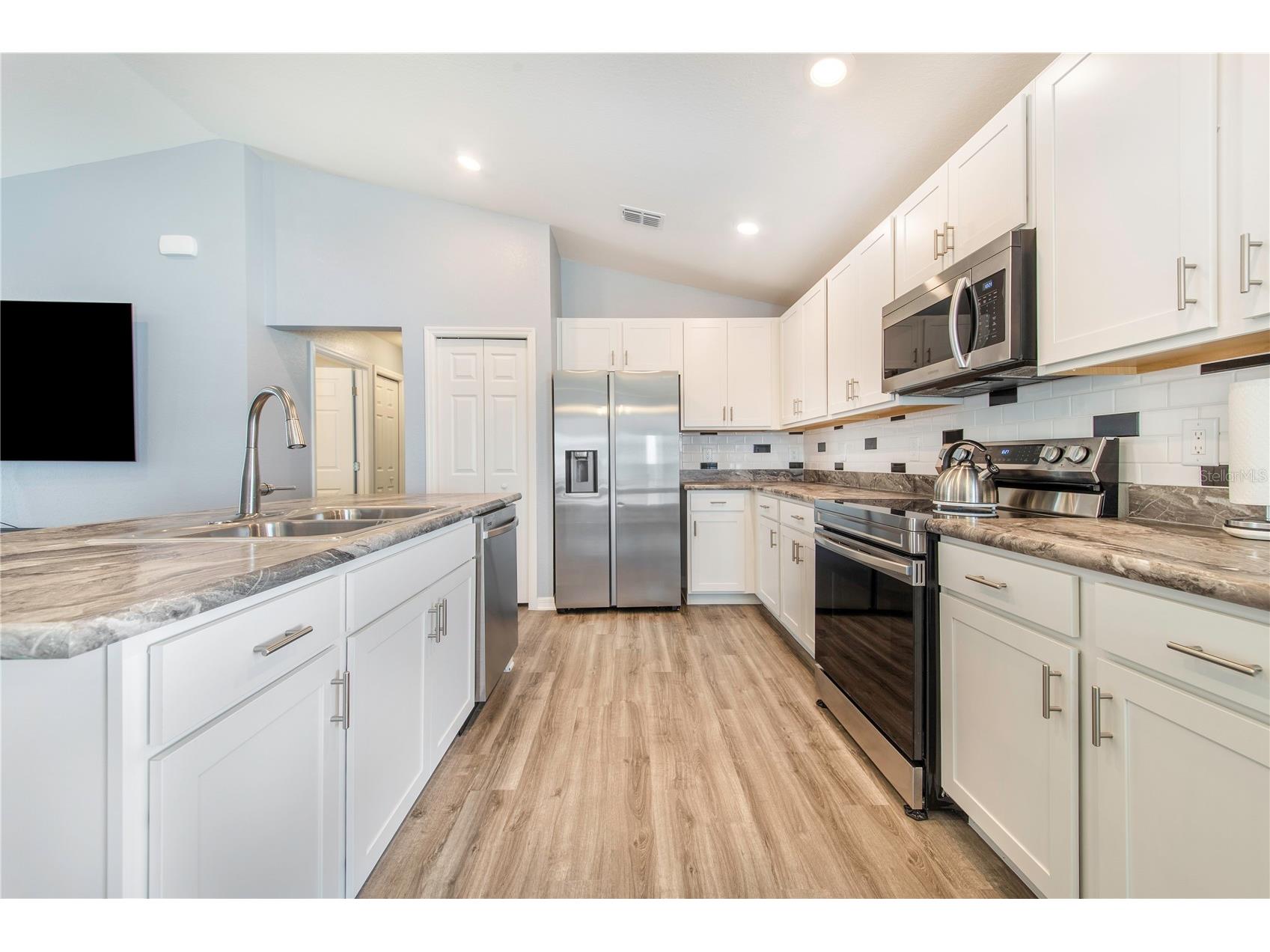 941 Aruba Avenue Mulberry FL 33860 S5142890 image2