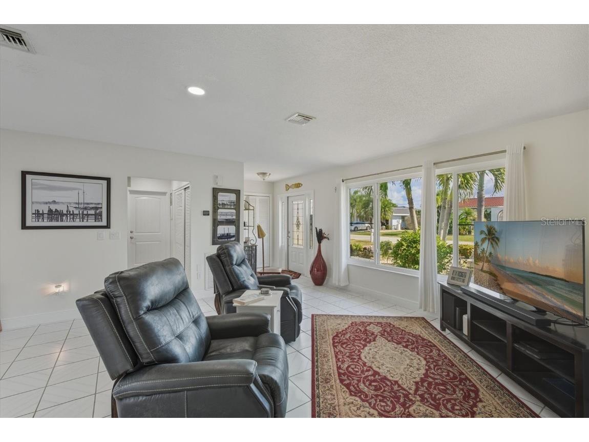 941 Don Juan Court Punta Gorda FL 33950 C7518098 image8